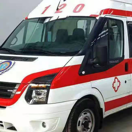 治多非急救护送病人转院租赁救护车的优缺点对比